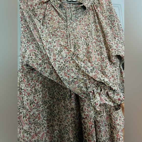 Dress forum size med floral print like new - Picture 5 of 10